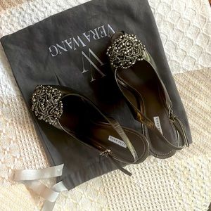 Vera wang size 8m stilettos. Only worn inside for pictures.